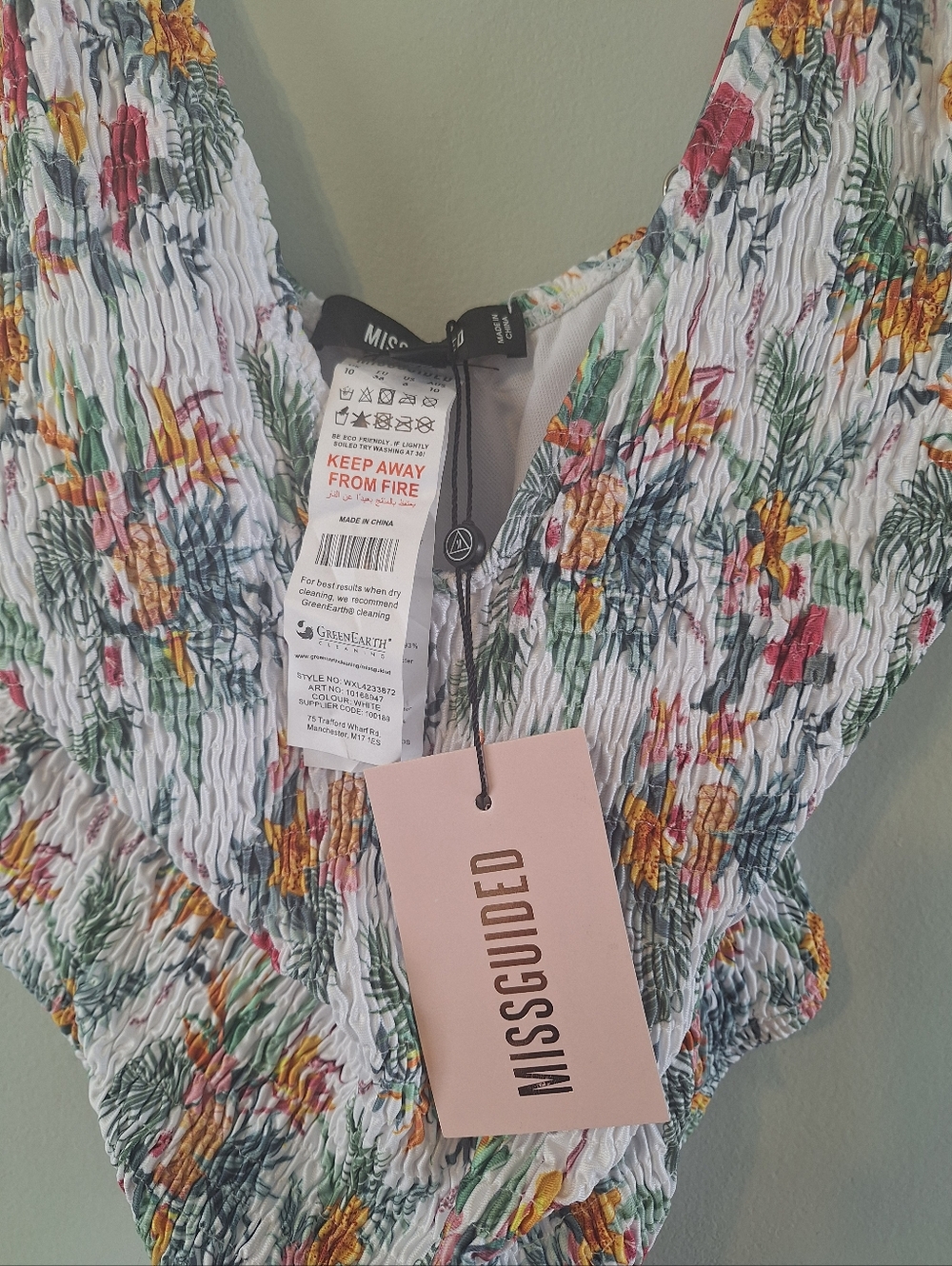 Missguided crinkle swimsuit in floral print - 6 - Picture 11 of 13